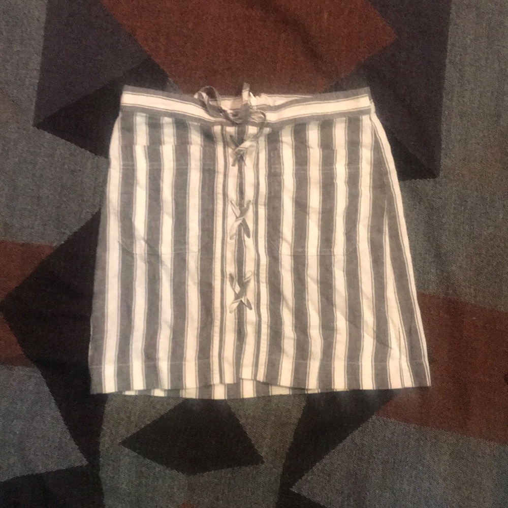 Striped tie-up skirt